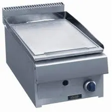 Plancha professionnelle gaz lisse en inox 1 zone CAPIC profondeur 700mm W540917