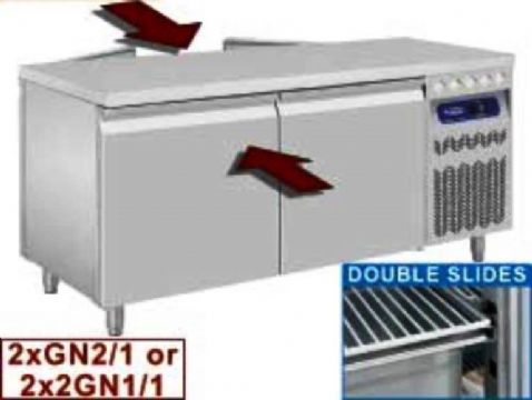 Desserte réfrigérée traversante 2x2 portes profondeur 820 DIAMOND Desserte réfrigérée traversante 2x2 portes profondeur 820 DIAMOND